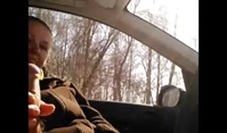A baba dupla behatolással rendelkezik a zokniban. homlokos punci
