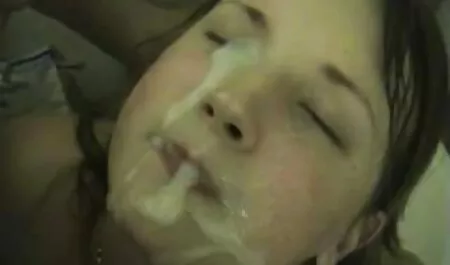 A legforróbb punci ujjazás Hármasban busty lányok !!