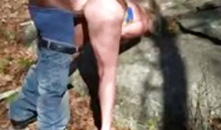 Édes Kenna amatör pina segít enyhíteni a feszültséget