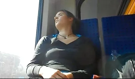 Darázs tölti az pina nyalás video éjszakát Nikki Jade