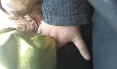 A barátnőmnek szőrös pina porno nagy farka van.