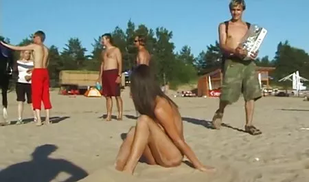 Szobatársa fogott lopás hatalmas puncik