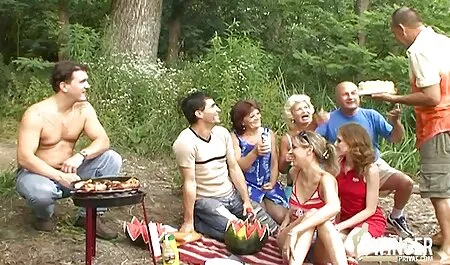 Busty terhes barna szar perverz pinák egy nagy fekete kakas
