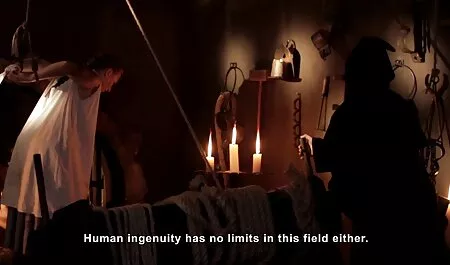 Asuka Mimi sikoltozik, amíg a kakas teljesen a mami punci puncijában van.