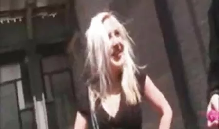 Povd interjú punci kefélés titkár, majd megy az arc cumshot