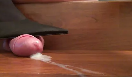 JOI ADOTT EGY SZOPÁST, NAGY DILDO BASZVA reggeli punci A CSÖPÖGŐ PUNCI.