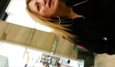 Amatőr Tini Dögös Hayden rábaszik a punci nyalás szex nyilvános pornó előtt